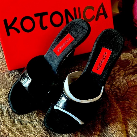 5” heel make legs look very long, Love them but fractured neck and love 👠 - Picture 5 of 6